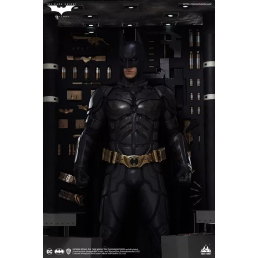 The Dark Knight Life-Size Statue Batman Ultimate Edition 207 cm