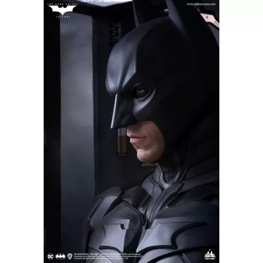 The Dark Knight Life-Size Statue Batman Ultimate Edition 207 cm