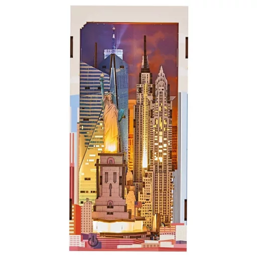 Revell Tiny Adventures Book Nook Mini Diorama New York 18 cm