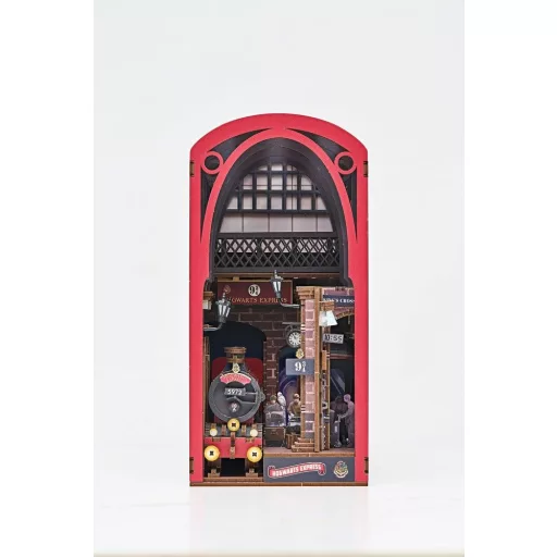 Harry Potter Tiny Adventures Book Nook Mini Diorama Hogwarts Express 18 cm