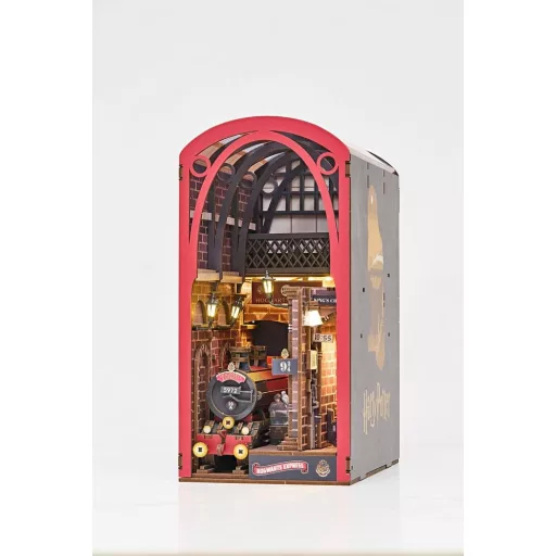 Harry Potter Tiny Adventures Book Nook Mini Diorama Hogwarts Express 18 cm