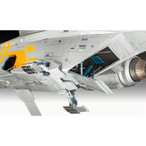 Star Wars The Mandalorian and Grogu Revell Model Kit 1/72 Razor Crest 34 cm