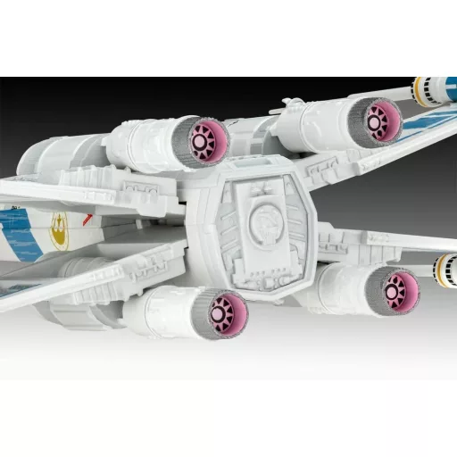 Star Wars The Mandalorian and Grogu Revell Model Kit 1/57 New Republic X-Wing Fighter 22 cm
