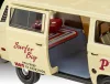 Stranger Things Model Kit 1/25 VW T3 Bus Surfer Boy 19 cm