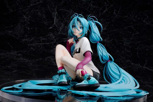 Hatsune Miku Statue 1/4 Yoneyama Mai The Latest Street Style Cute" Limited Edition 17 cm"