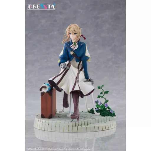 Violet Evergarden Dressta PVC Figura Violet Evergarden 17 cm