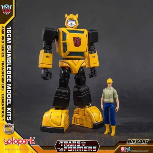 Transformers: Generation One AMK PRO Series Plastic Model Kit Bumblebee 16 cm