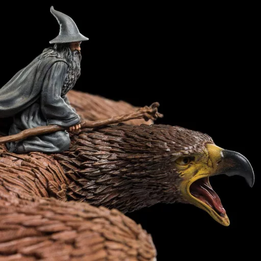 The Lord of the Rings Gandalf on Gwaihir Szobor